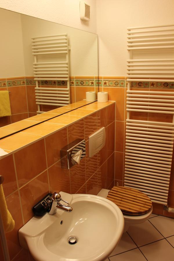 I.M.Apartments 42 M² Fuer 2 Personen Дюссельдорф Екстер'єр фото